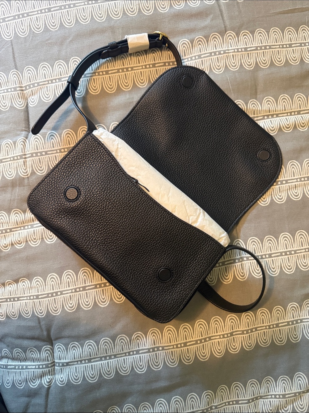 Cuyana Black Leather Shoulder or Crossbody Bag with Gold Ring Accent - Picture 4 of 7